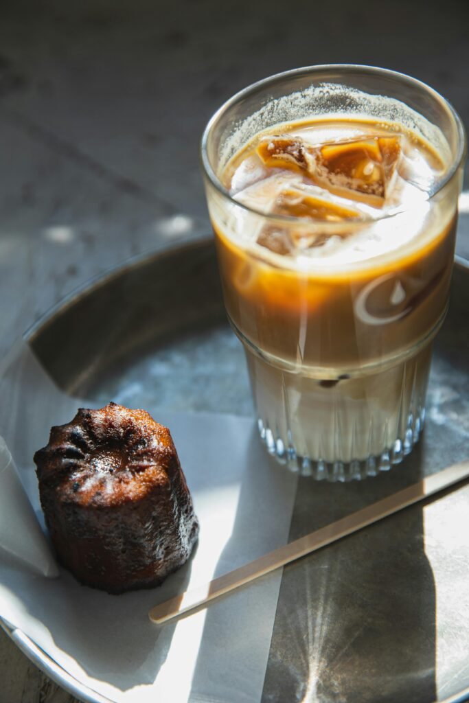 Coffee is often considered as a refreshing drink in summer when brewed with cold milk. It is packed with antioxidants 